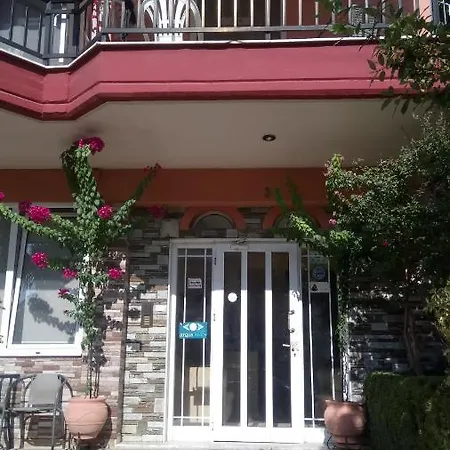 Nikos Apartment *